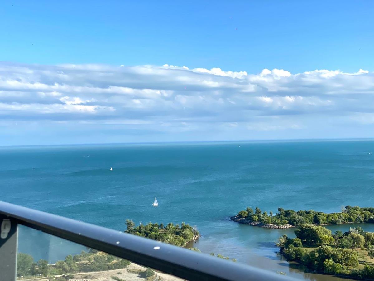 1 Bedroom Waterfront Condo Toronto Exterior foto