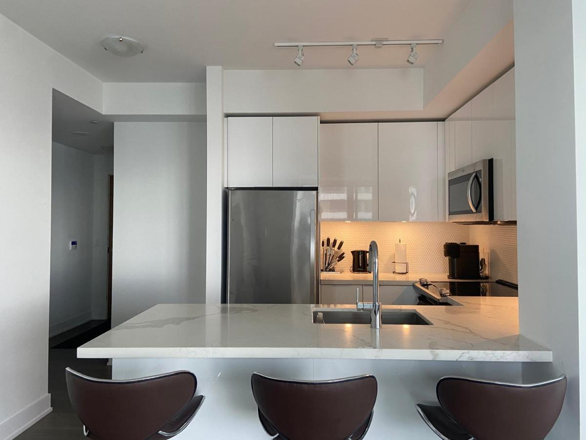 1 Bedroom Waterfront Condo Toronto Exterior foto